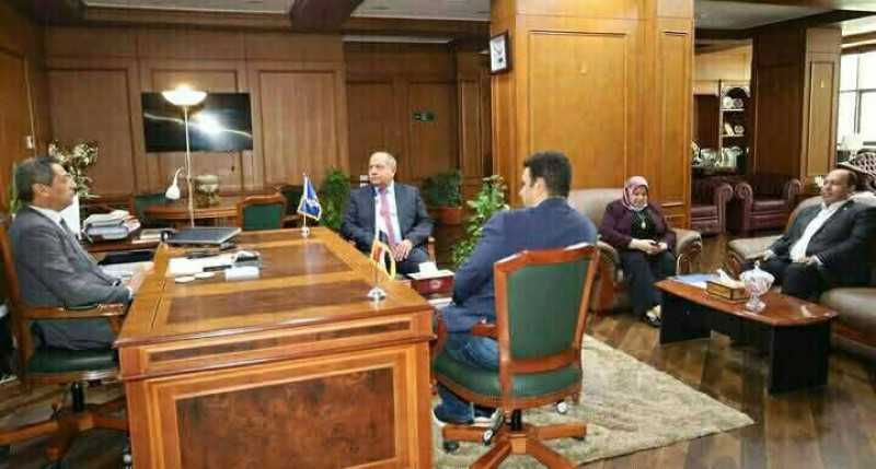محافظ السويس ورئيس مجلس إدارة شركة القناة لتوزيع الكهرباء يبحثان عدد من الموضوعات المتعلقة بالكهرباء 