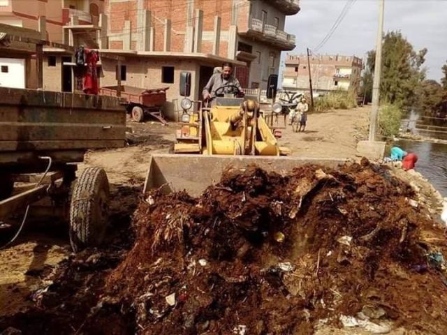 الفنان أشرف عبد الباقى 