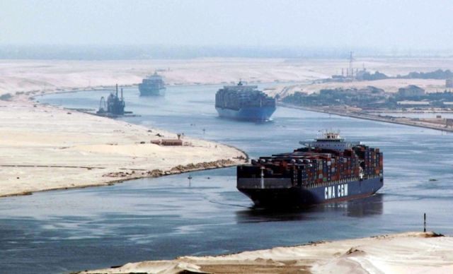 إقتصادية قناة السويس : 18 سفينة إجمالى الحركة بموانئ بورسعيد