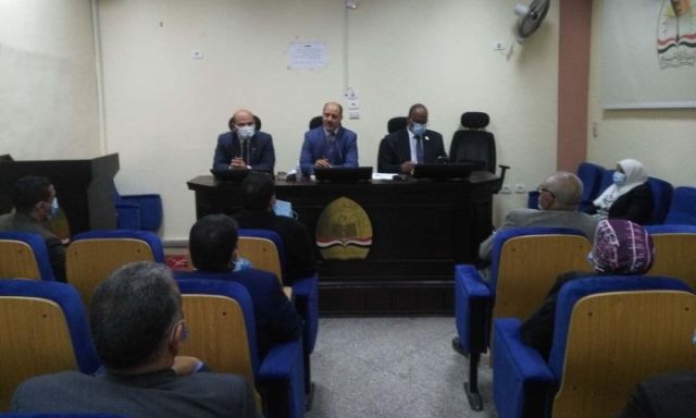نائب محافظ أسوان يتفقد دور رعاية المسنين 