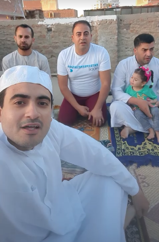 صلاة العيد من فوق الأسطح