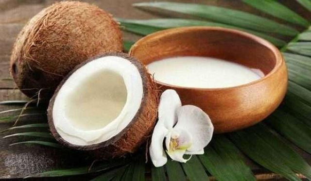 محافظ الغربية خلال جولته