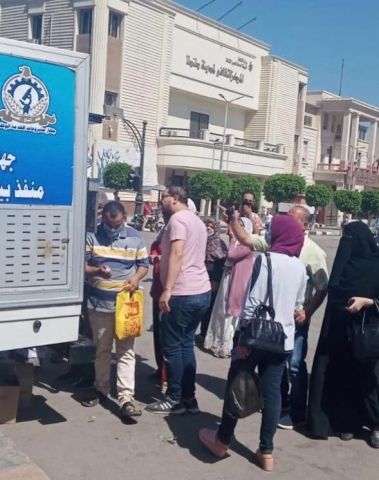منفذ بيع كمامات متنقل بالغربية