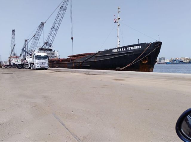 كورونا... ميناء غرب بورسعيد يستقبل السفينة «NIKOLAY UGODNIK»