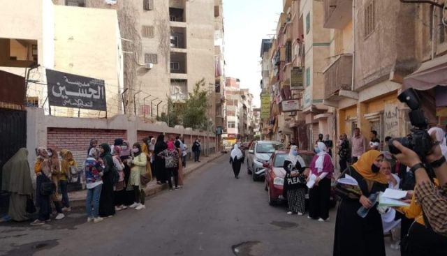 توافد طلاب الثانوية العامة بالبحيرة 