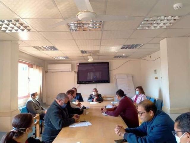 إلتقاء النيل مع مياه البحر فى رأس البر