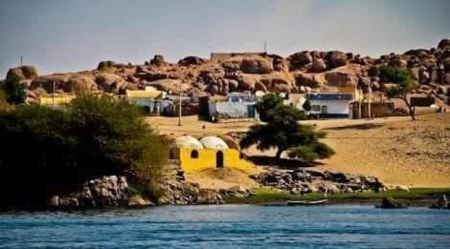 قرية غرب سهيل ذات الجمال الساحر والطبيعة الخلابة 