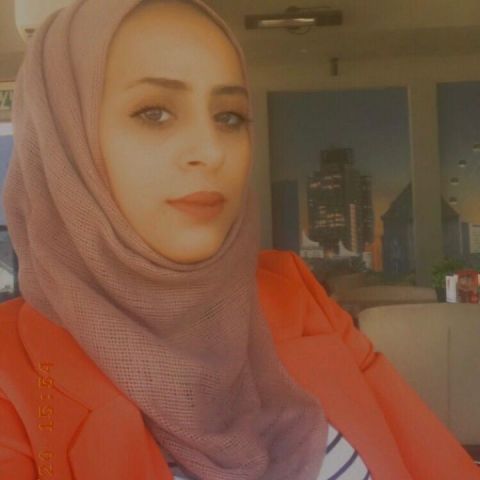 قمر منى