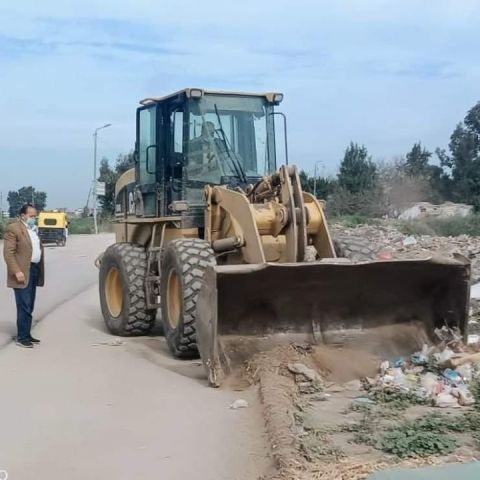 إنهيار ارضى بشارع السوق السياحي بأسوان 