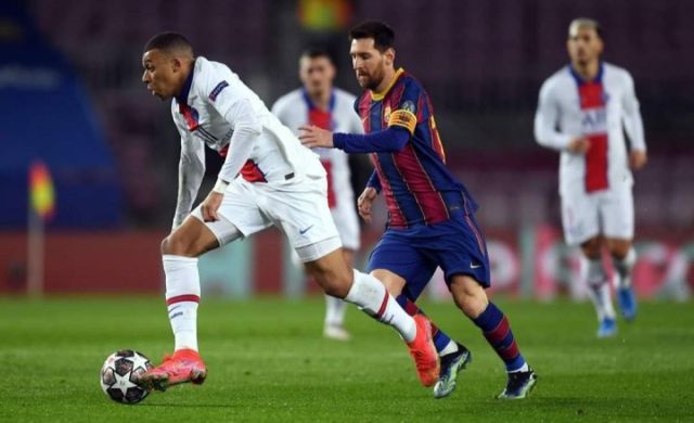 نازك الملائكة 