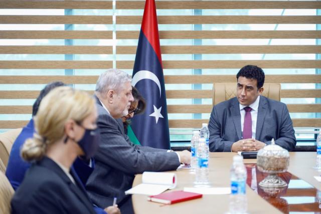 رئيس المجلس الرئاسي يلتقي رئيس بعثة الأمم المتحدة للدعم في ليبيا