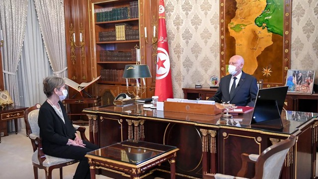 الرئيس التونسي و رئيسة الحكومة التونسية 