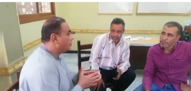 النائب محمد سليم فى زيارة لشركة الكهرباء بكوم امبو