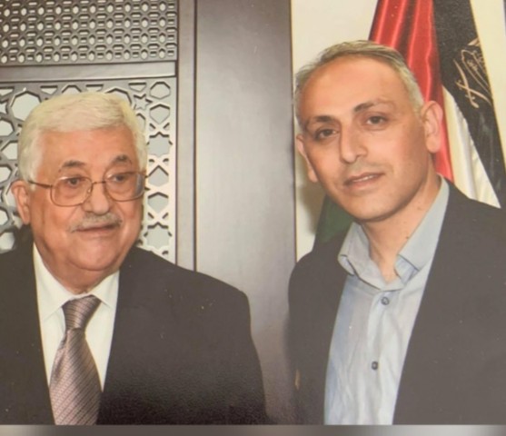 الأيوبي مع الرئيس محمود عباس