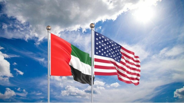 علم الإمارات وأمريكا 