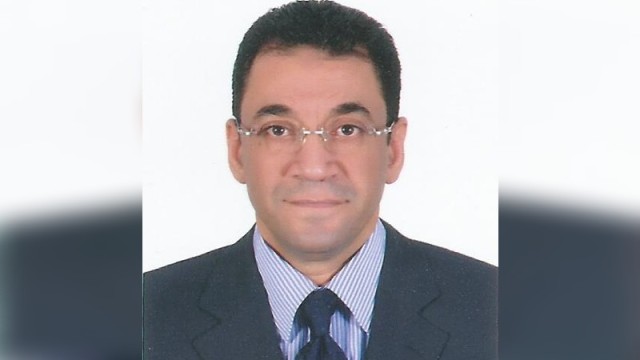 دكتور أحمد دسوقي
