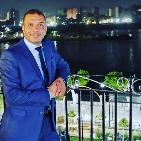 الدكتور أحمد حمدى