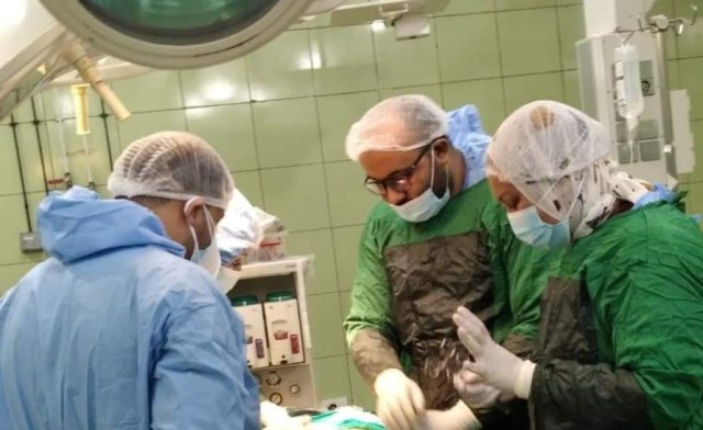 نجاح عملية جراحية لاستئصال جزء من الأمعاء الغليظة بكفرالدوار