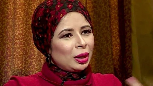 هجوم عنيف من ابنة أسامة أنور عكاشة على الوسط الفني