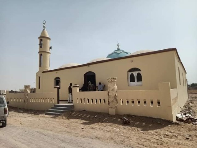 رئيس مدينة طور سيناء يتابع تجهيزات افتتاح مسجد حي الحرفية