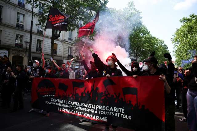 جانب من مظاهرات عيد العمال في فرنسا
