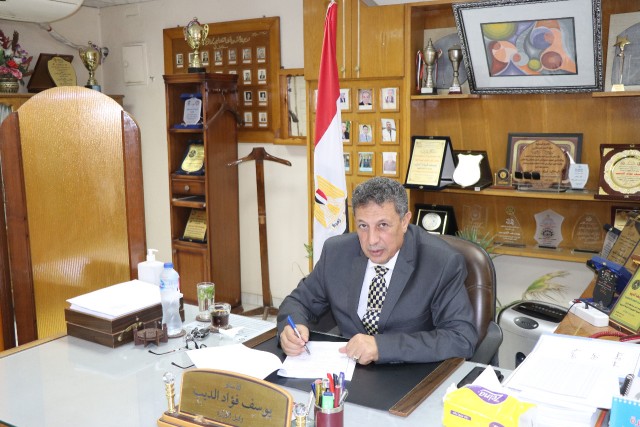  يوسف الديب وكيل وزارة التربية والتعليم بالبحيرة