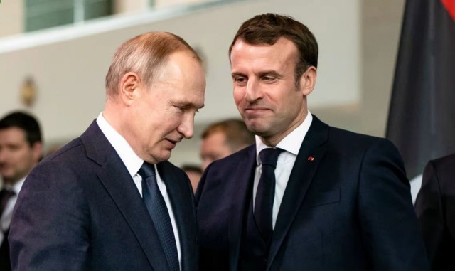 الرئيس الفرنسي و نظيره الروسي