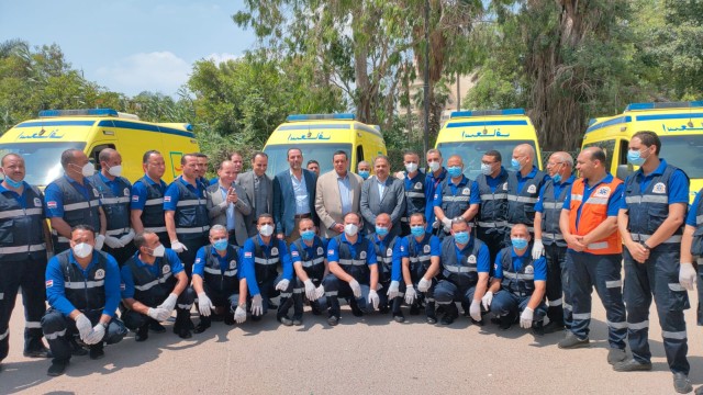 دعم منظومة الصحة بـ 14 سيارة إسعاف جديدة ضمن مبادرة حياة كريمة بالبحيرة