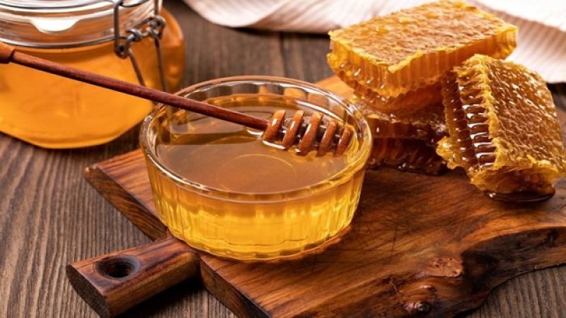 تفسير حلم أكل العسل في المنام
