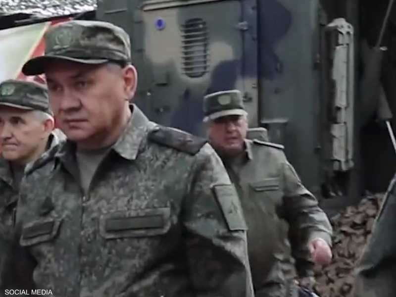 وزير الدفاع الروسي أثناء وجوده في أوكرانيا 