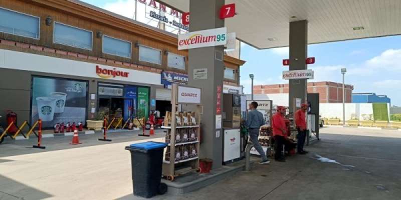 وزير التموين يتابع محطات الوقود بعد قرار زيادة أسعار المحروقات