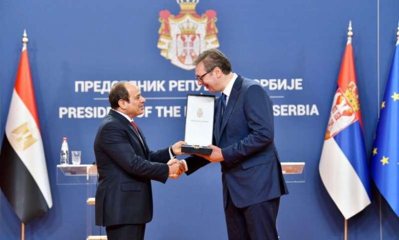 سياسيون يكشفون أهمية زيارة الرئيس السيسي لصربيا