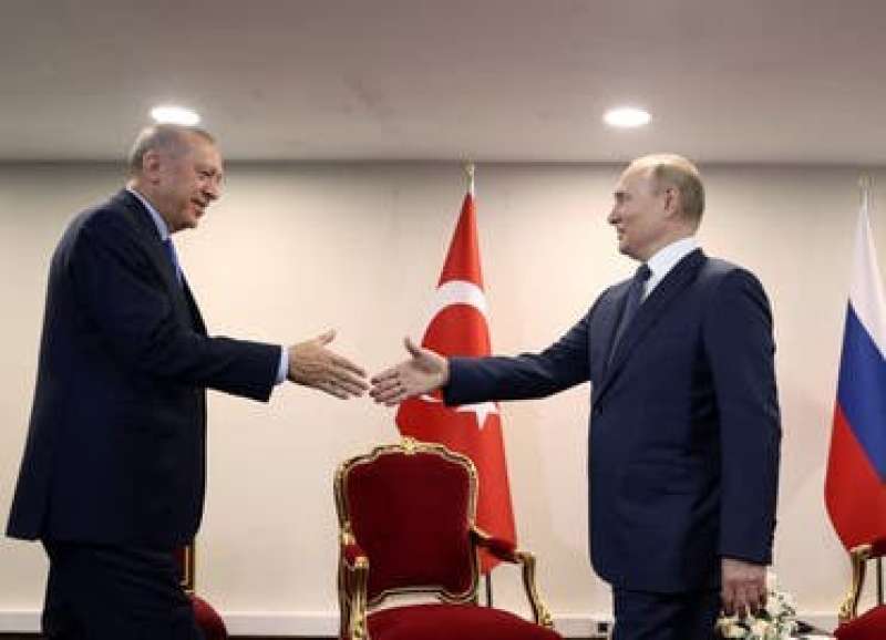 الرئيس الروسي و نظيره التركي 