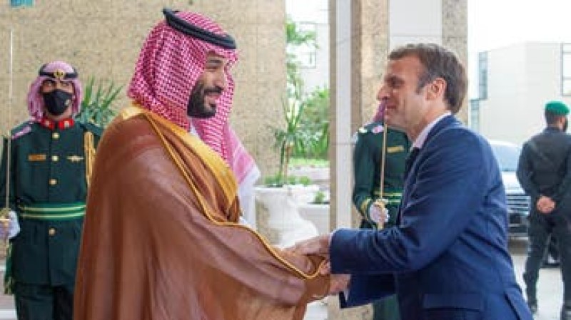 الرئيس الفرنسي و ولي العهد السعودي 