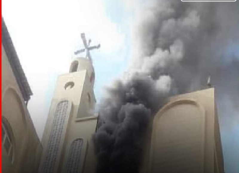 الصحة : نقل 55 مصابا بحريق كنيسة ابو سيفين للمستشفيات