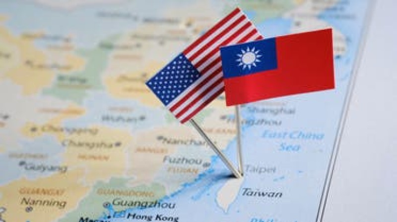 العلاقات بين أمريكا و تايوان 