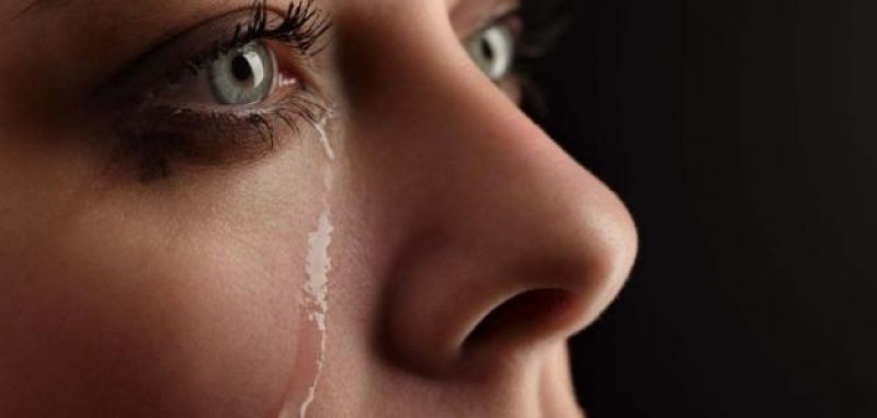لماذا يبكي الانسان؟ دراسة تكشف الأسباب