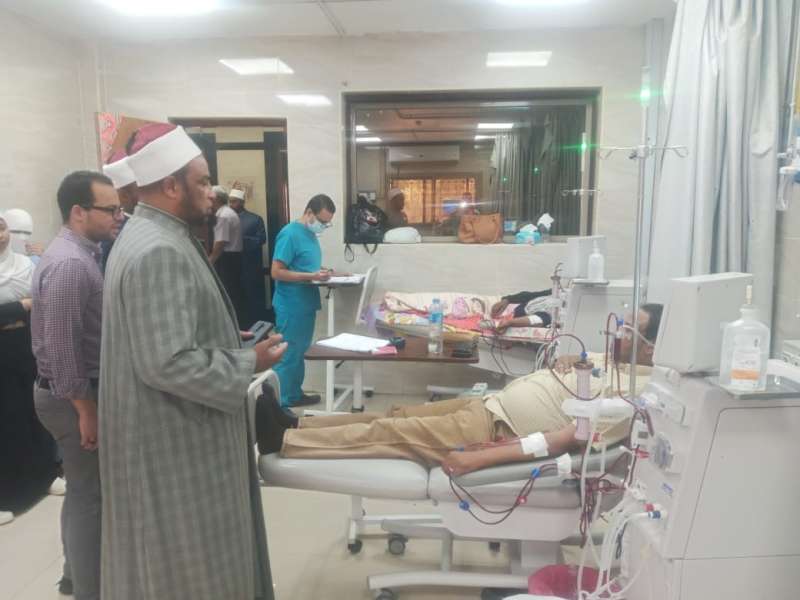 مستشفى أسوان الجامعي يستقبل قافلة الأزهر لتخفيف المعاناة عن المرضي