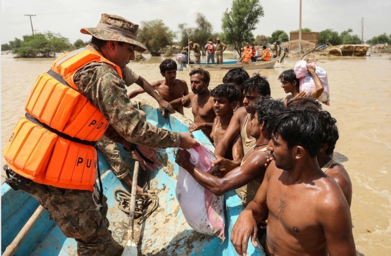 آثار الفيضانات في باكستان 