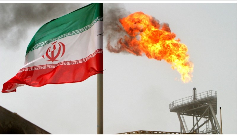 إيران تعلن سيطرتها علي حريق في حقل شايجان