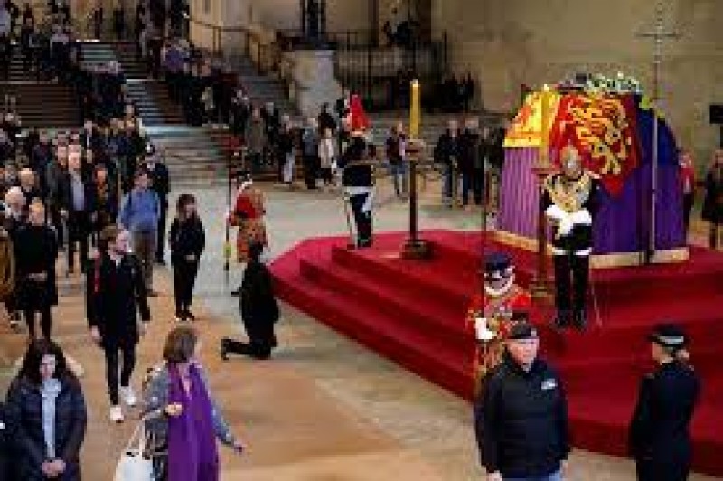 جنازة الملكة اليزابيث
