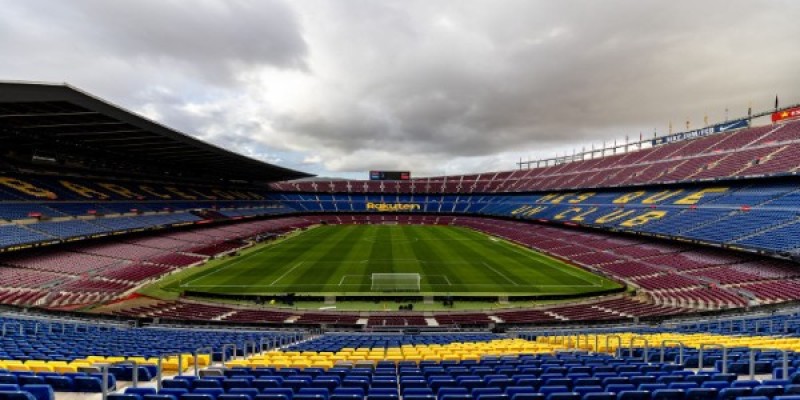 ملعب ”كامب نو” يحتضن مواجهة برشلونة - إنتر بدورى الأبطال غدا