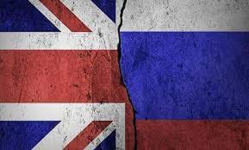 العلاقات بين بريطانيا و روسيا 