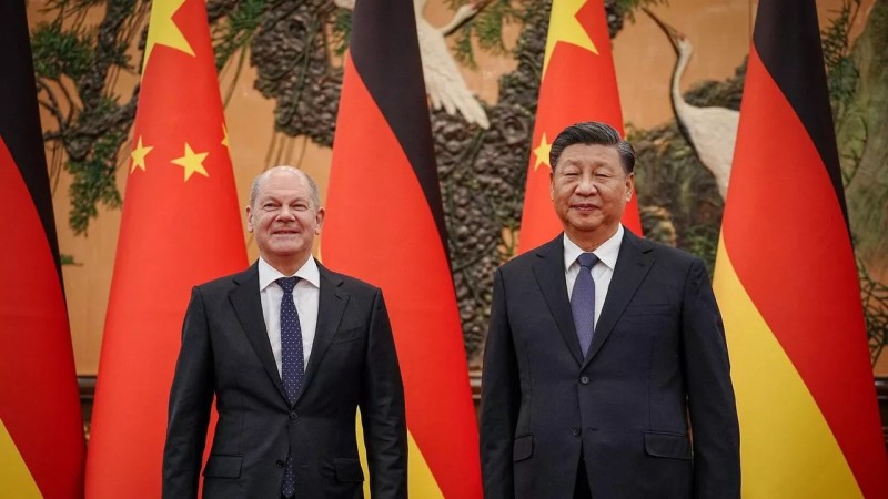 الرئيس الصيني و المستشار الألماني 