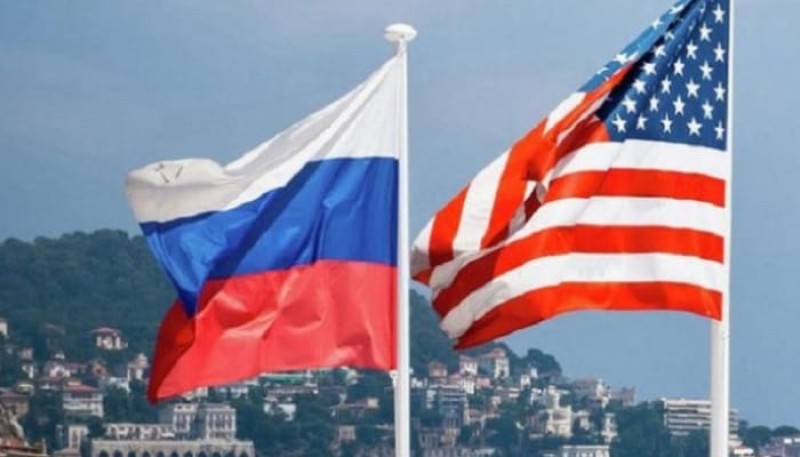 علم أمريكا و روسيا
