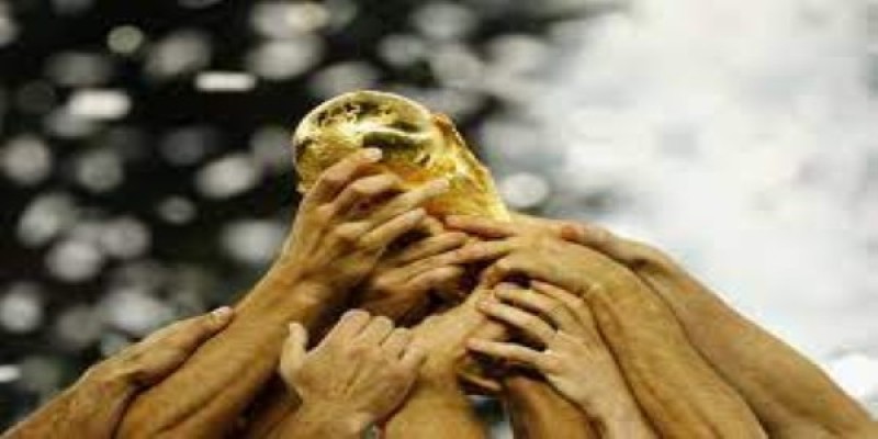 نسخة كأس العالم الأصلية تصل قطر قبل اسبوع من المونديال