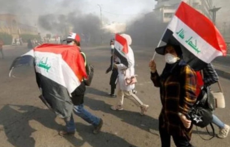متظاهرين عراقيين