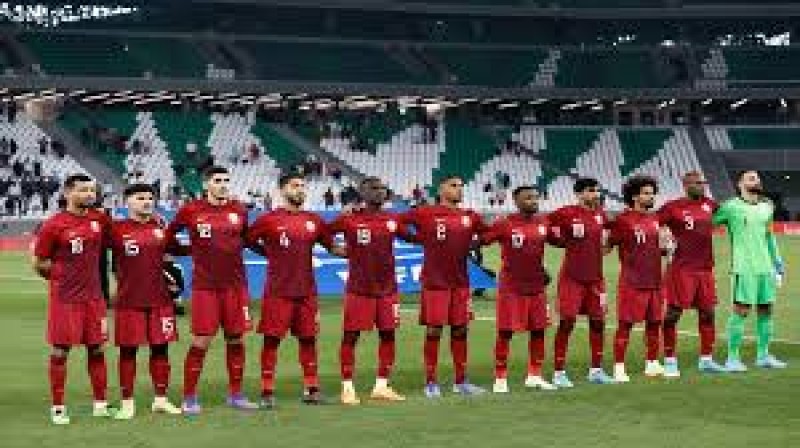 فرص المنتخب القطري للصعود إلى دور الـ16 بكأس العالم