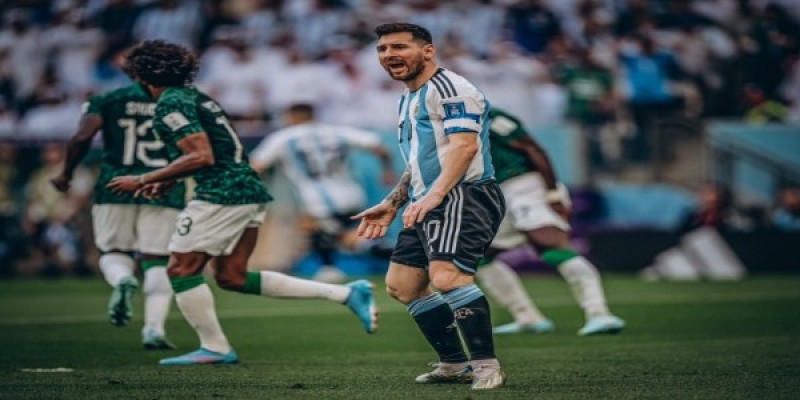 السعودية تحقق فوزًا تاريخيًا على الأرجنتين بمونديال قطر