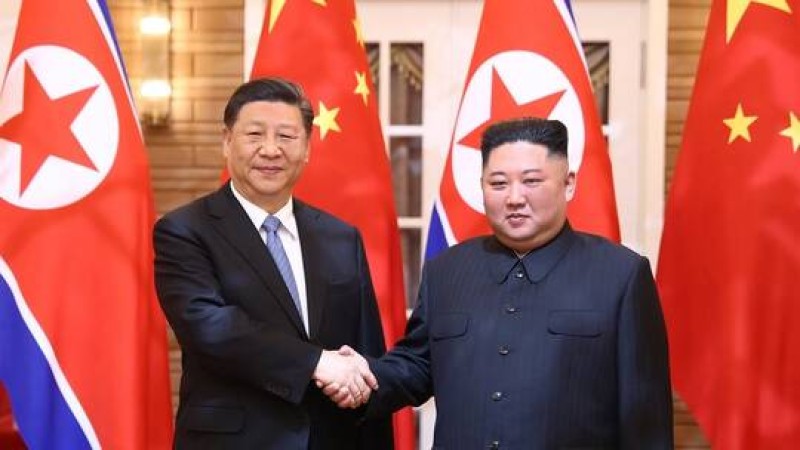 زعيم كوريا الشمالية و الرئيس الصيني 